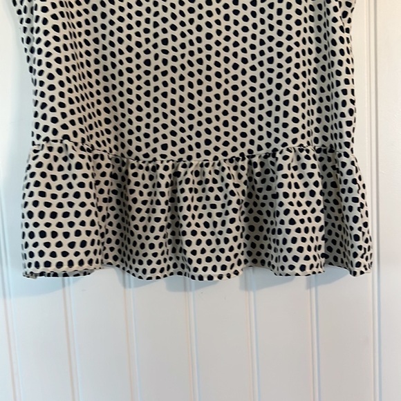 Michelle McDowell Polka dot peplum hem ruffle top Medium - Picture 3 of 6